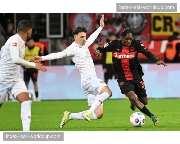 关键对位前瞻：聚焦两位德甲抢断王在中场直接对话中的数据表现