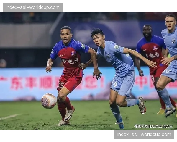 梅州客家门将程月磊多次神扑，力保球门不失