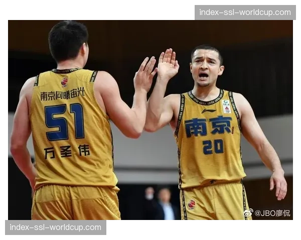 南京同曦宙光爆冷击败上海久事,全场利用对手失误得到31分 南京同曦宙光爆冷击败上海久事,全场利用对手失误得到31分